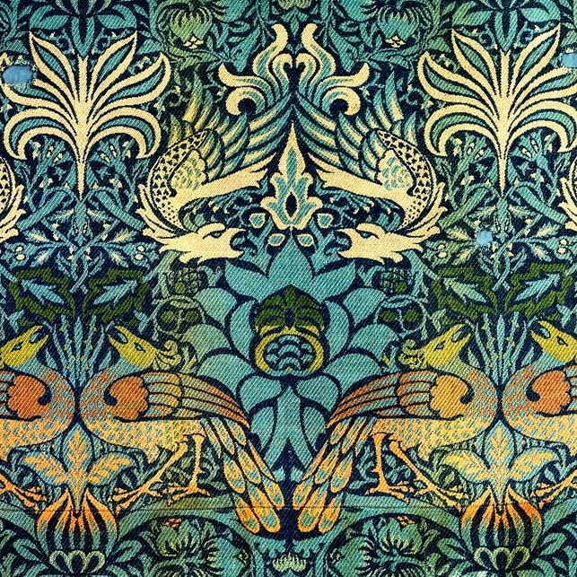 William Morris「竜と孔雀」(1878)